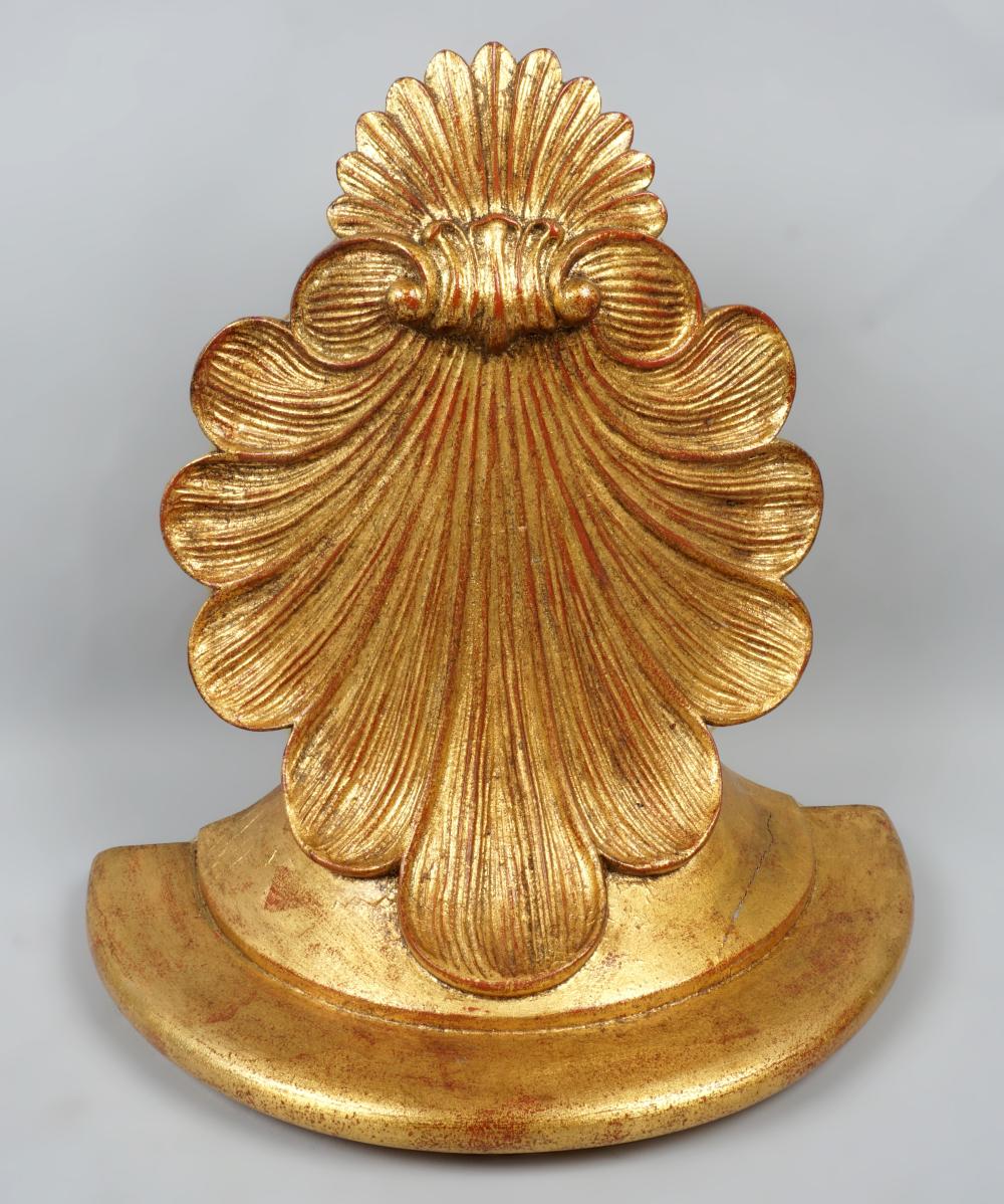 GILTWOOD SHELL WALL BRACKET 13
