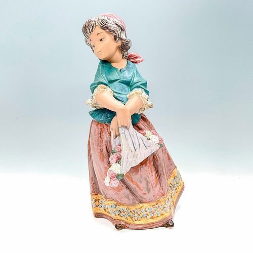 GIRL CARRYING FLOWERS 1013507 -