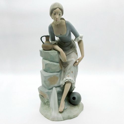 GIRL FROM THE FOUNTAIN - NAO BY