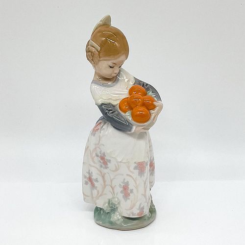 GIRL FROM VALENCIA 1004841 - LLADRO