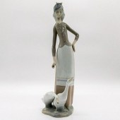 GIRL W/GEESE 1001035 - LLADRO