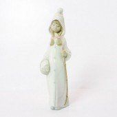 GIRL WITH BASKET 1004678 - LLA
