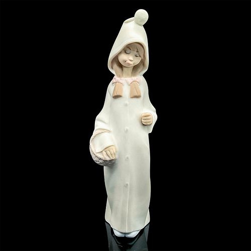 GIRL WITH BASKET 1014678 - LLADRO