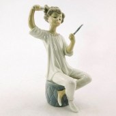 GIRL WITH BRUSH 1001081 - LLAD