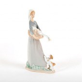 GIRL WITH GOOSE & DOG 1004866