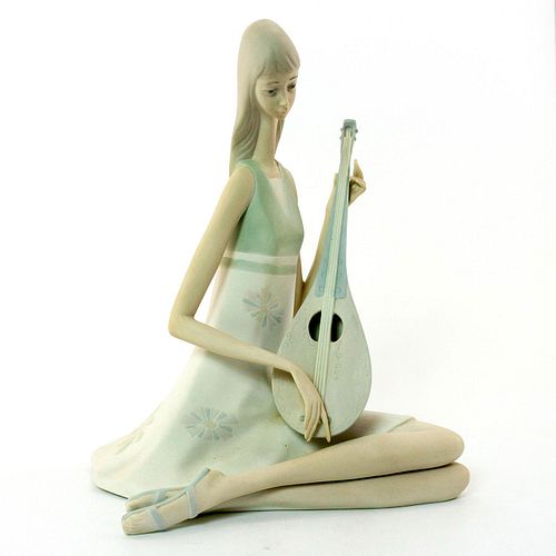 GIRL WITH MANDOLIN 01011026 -