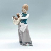 GIRL WITH PUPPIES 1001311 - LL