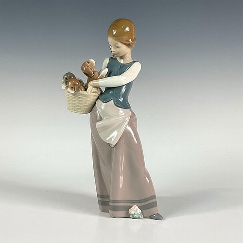 GIRL WITH PUPPIES 1001311 -