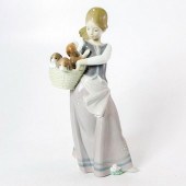 GIRL WITH PUPPIES 1001311 - LL