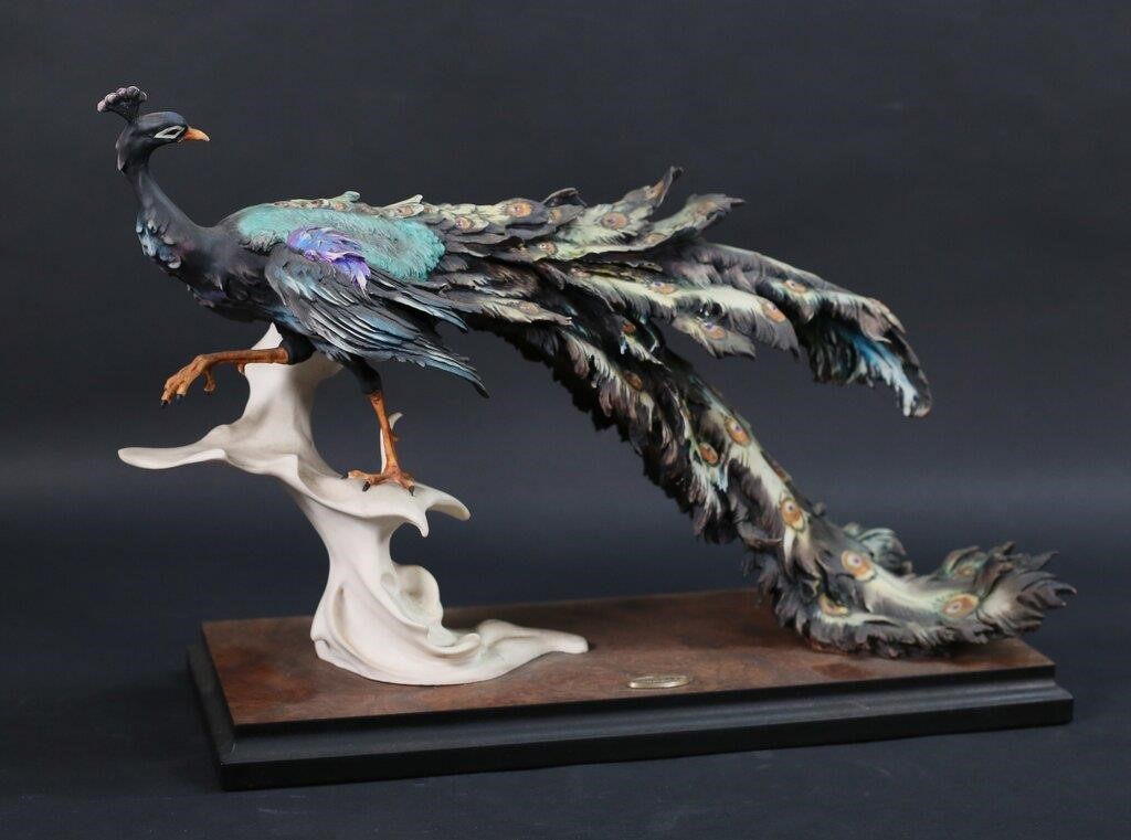 GIUSEPPE ARMANI FIGURE