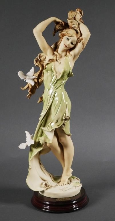 GIUSEPPE ARMANI FIGURINE 0884C