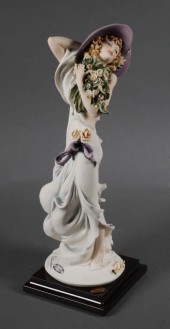 GIUSEPPE ARMANI FIGURINE 1654C
