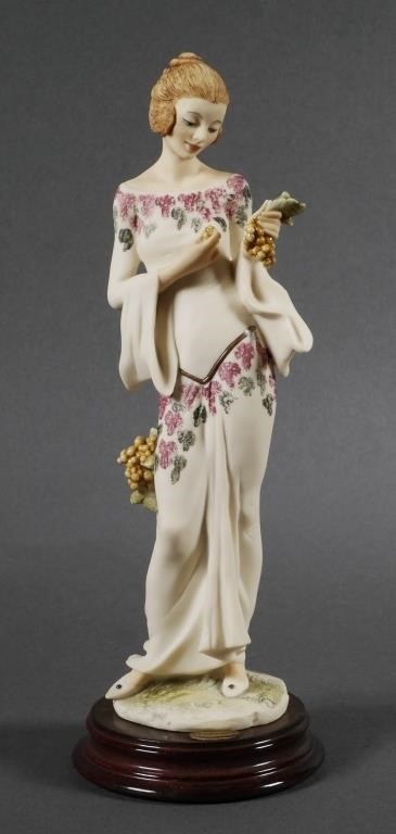 GIUSEPPE ARMANI FIGURINE 400C