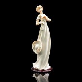 GIUSEPPE ARMANI FIGURINE, BORN