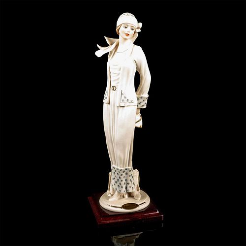 GIUSEPPE ARMANI FIGURINE,