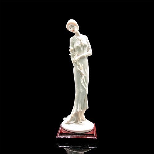 GIUSEPPE ARMANI FIGURINE, LADY WITH