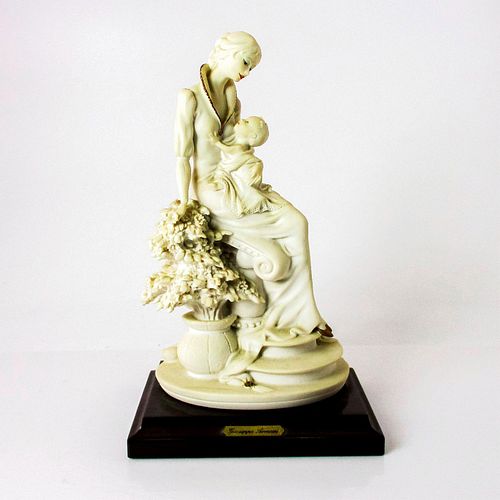 GIUSEPPE ARMANI FIGURINE, MOTHER