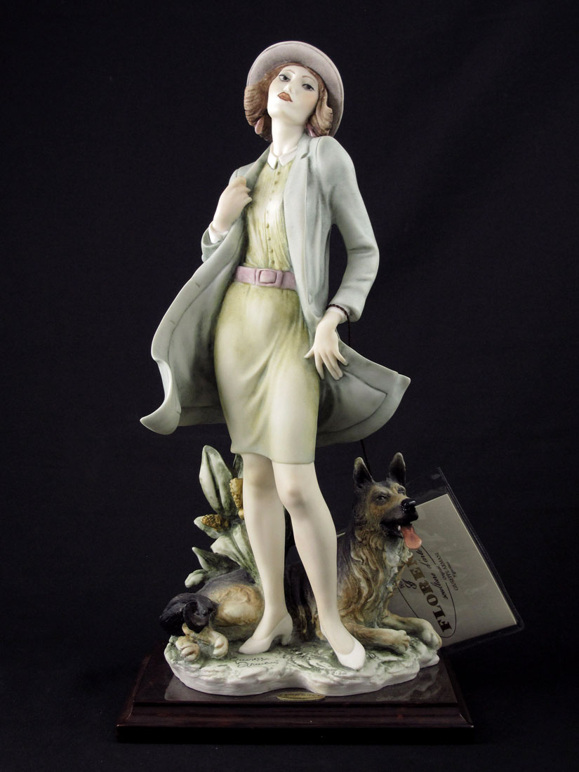 GIUSEPPE ARMANI FIGURINE SONIA: