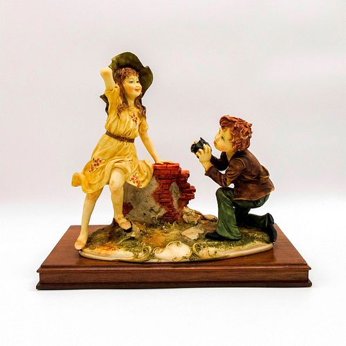 GIUSEPPE ARMANI FIGURINE, THE