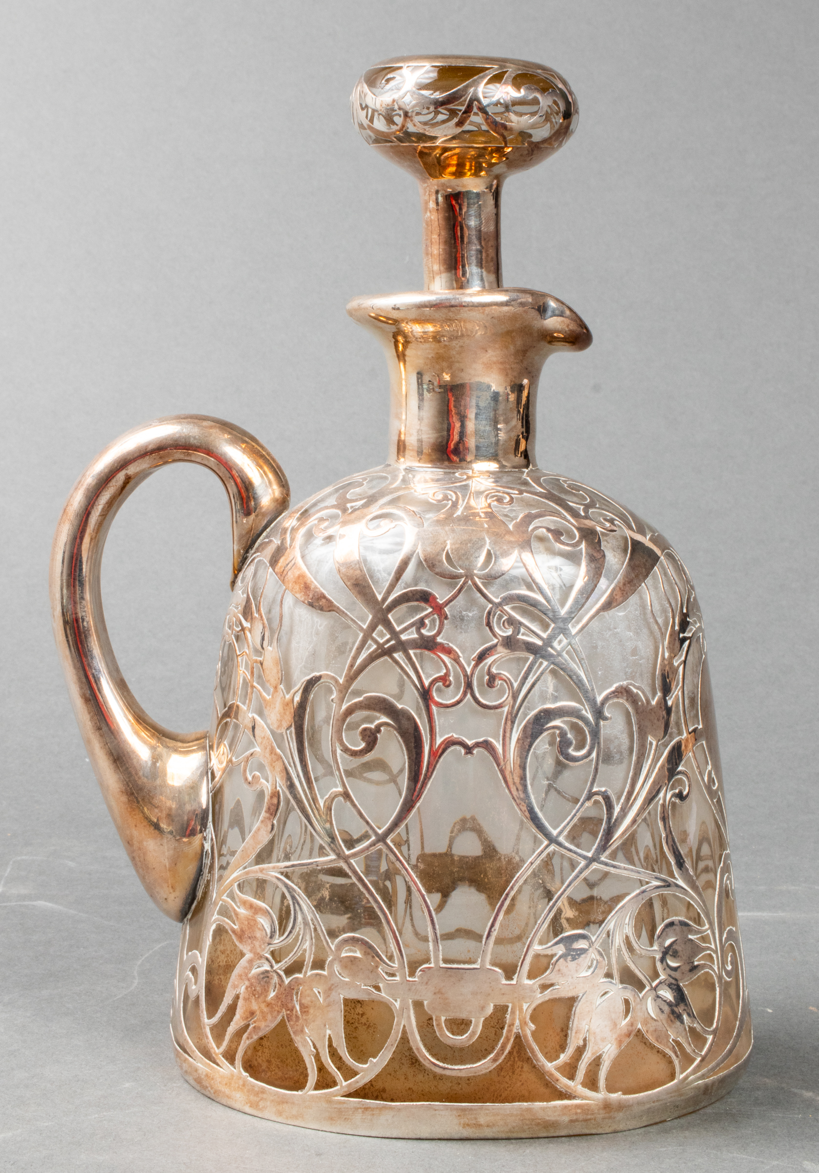 GLASS CRUET / DECANTER WITH
