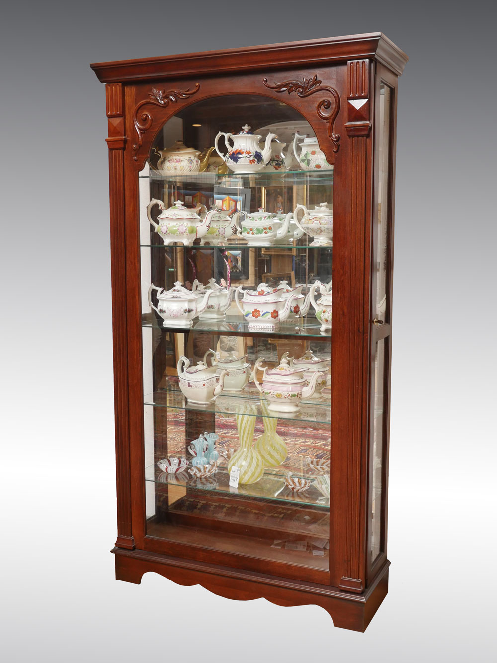 GLASS FRONT DISPLAY SHOWCASE: