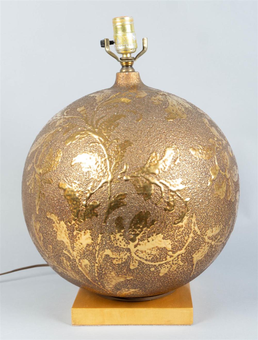 GLASS GLOBULAR TABLE LAMPGLASS