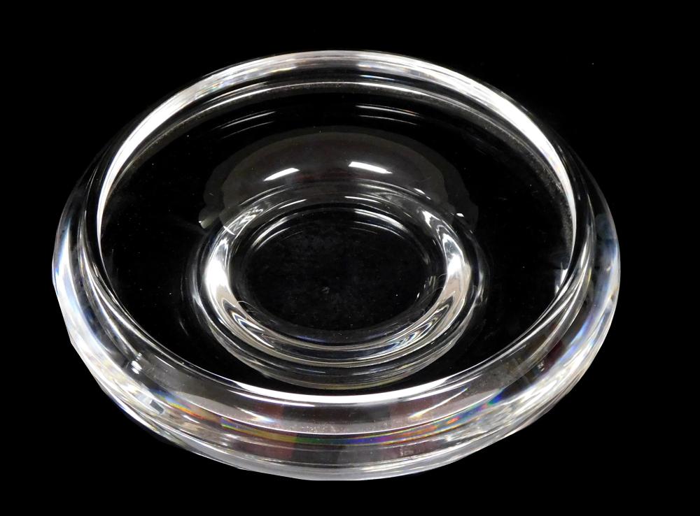 GLASS: LARGE STEUBEN CENTER BOWL,