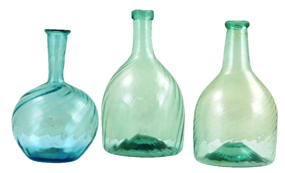 GLASS: THREE PATTERN MOLDED