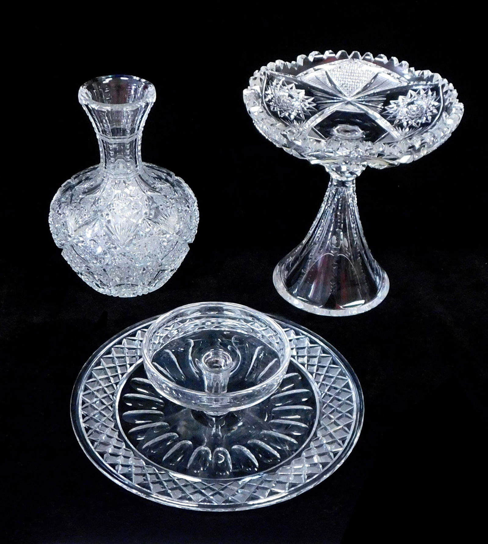 GLASS: THREE PIECES OF FINE CUT