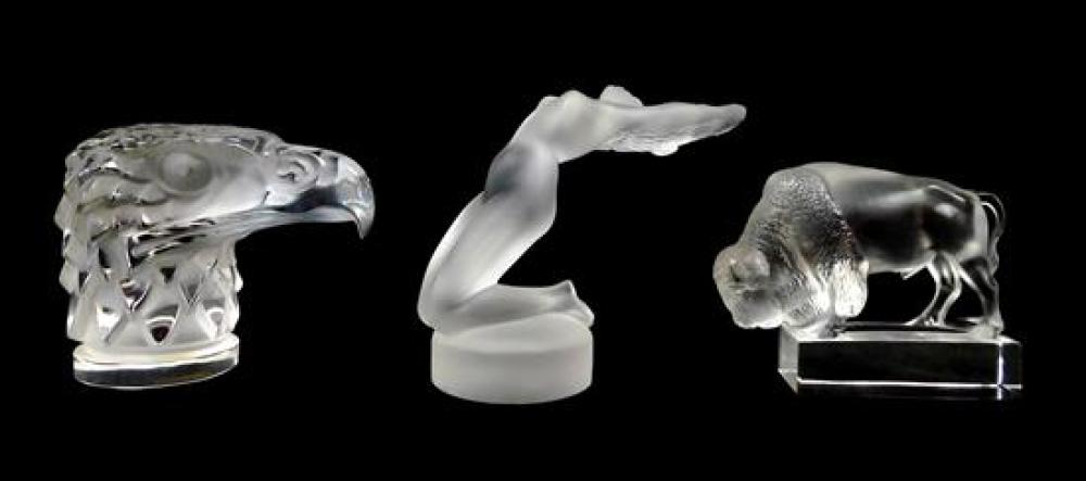 GLASS: THREE PIECES OF LALIQUE