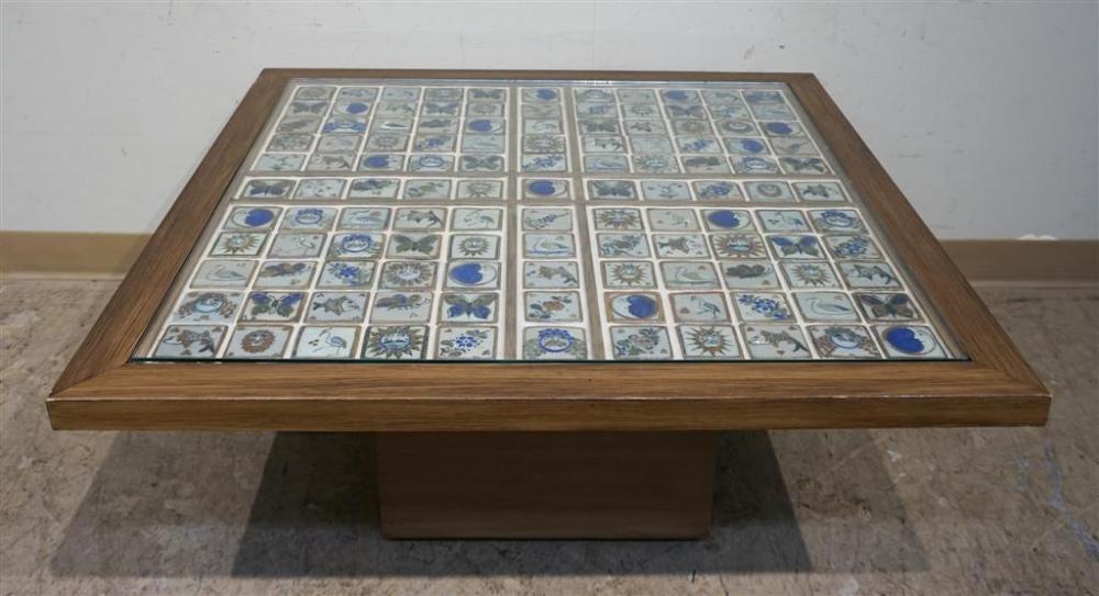 GLASS TOP ZOOMORPHIC AND
