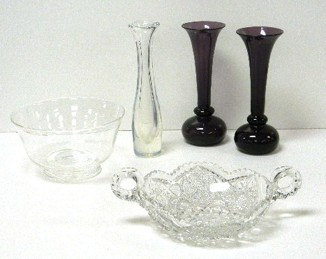 Glassware  five pieces 