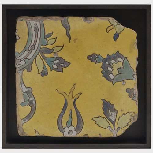GLAZED EARTHENWARE TILE FRAGMENT,