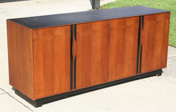 Glenn of California modern design