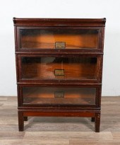 GLOBE-WERNICKE BARRISTER STYLE