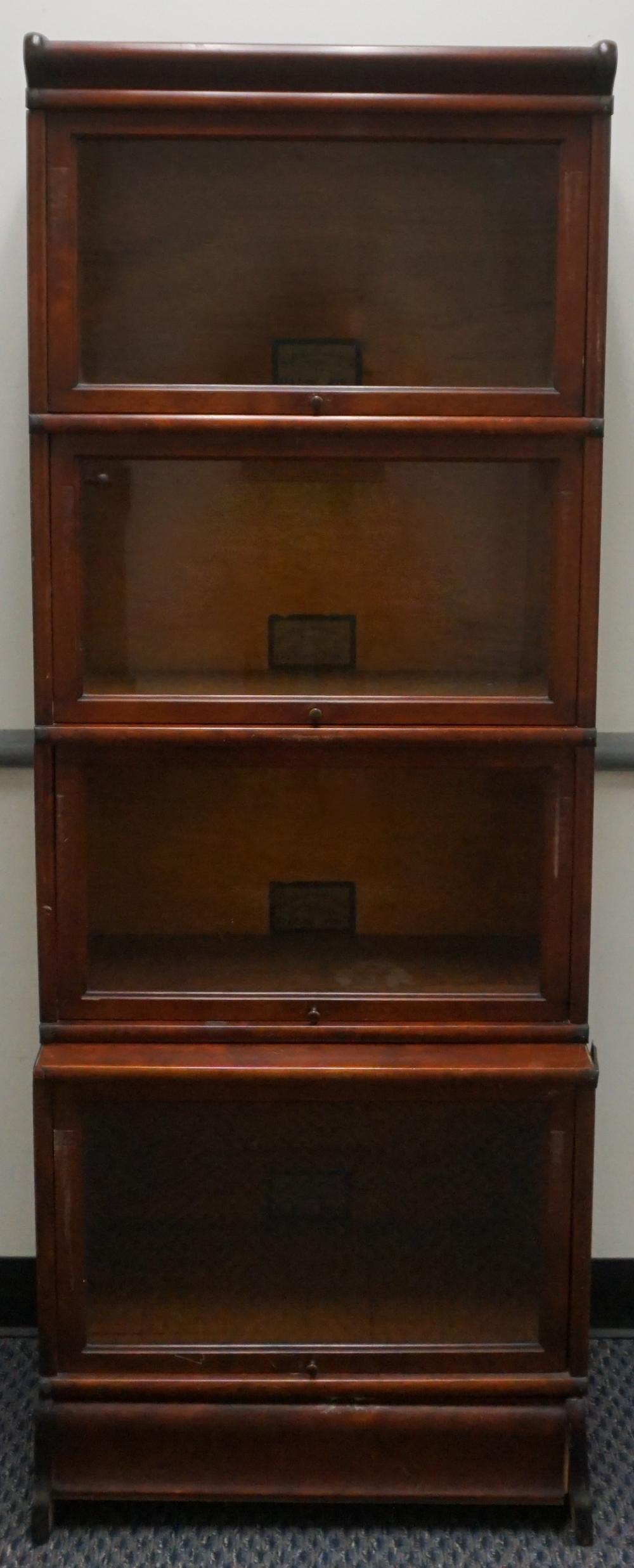 GLOBE WERNICKE FOUR-SECTION