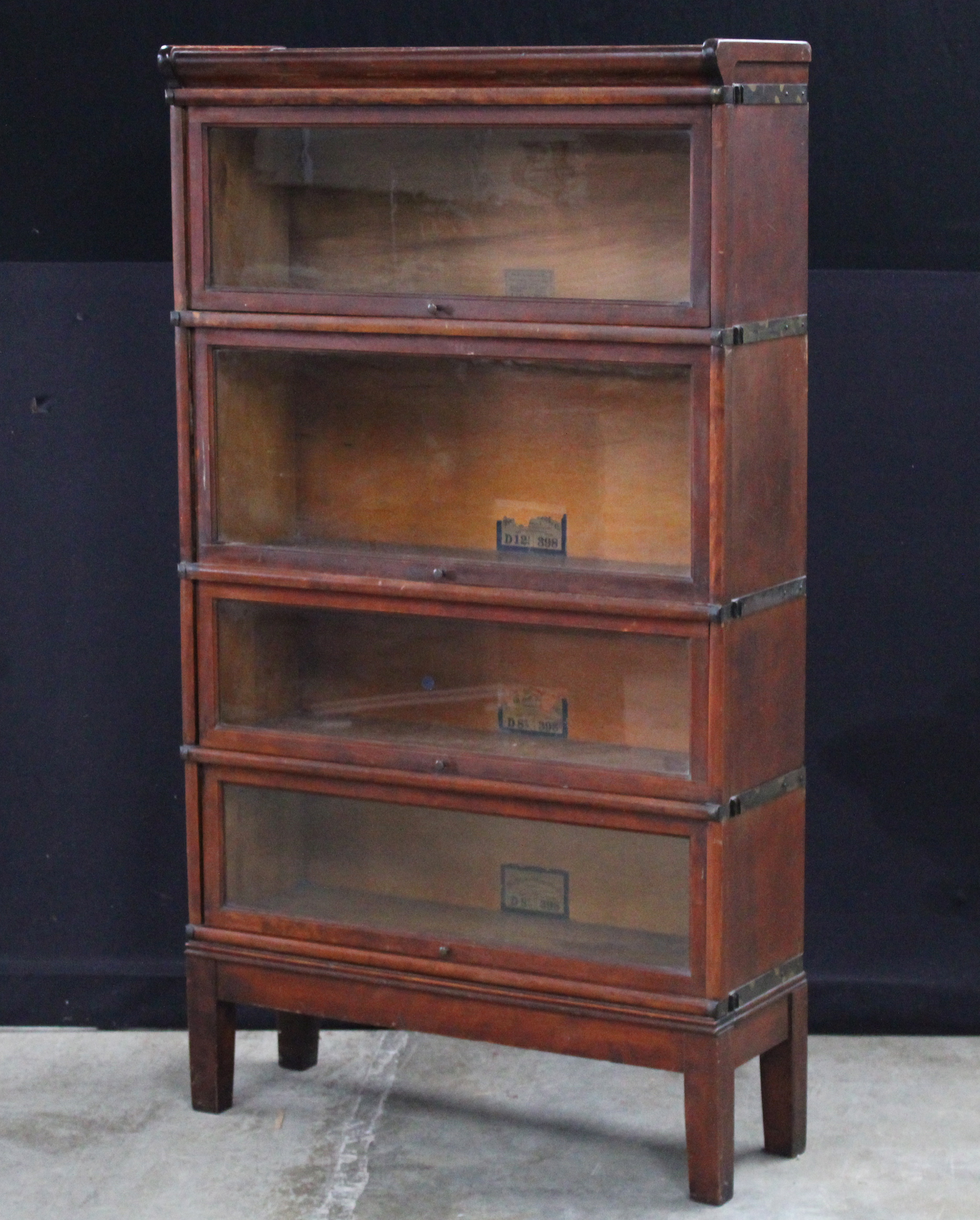 GLOBE WERNICKE MAHOGANY BARRISTER