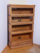 GLOBE WERNICKE OAK BARRISTER B