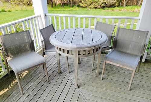 GLOSTER OUTDOOR TEAK CIRCULAR TABLE