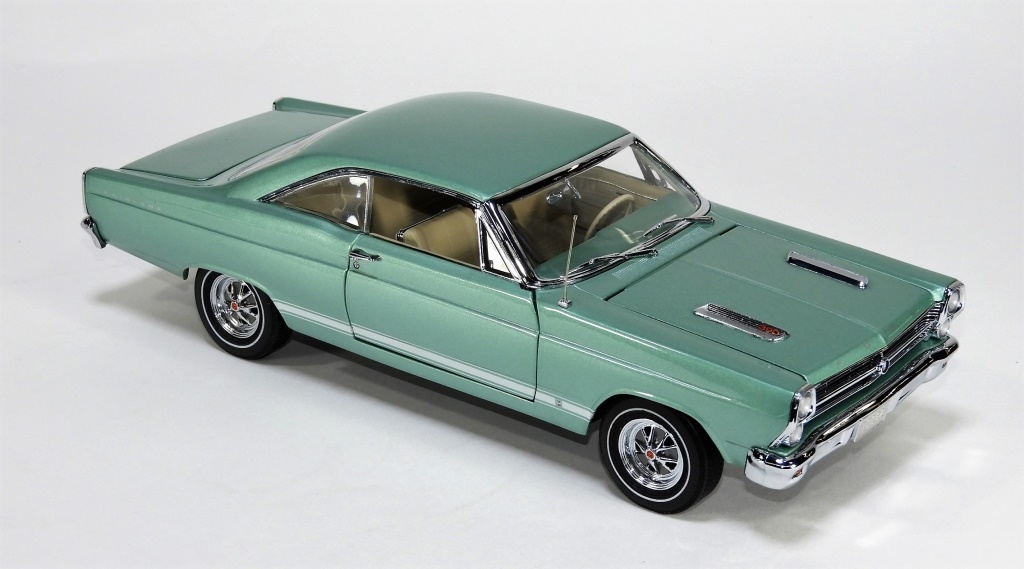 GMP 1:18 1966 FORD FAIRLANE GT/A