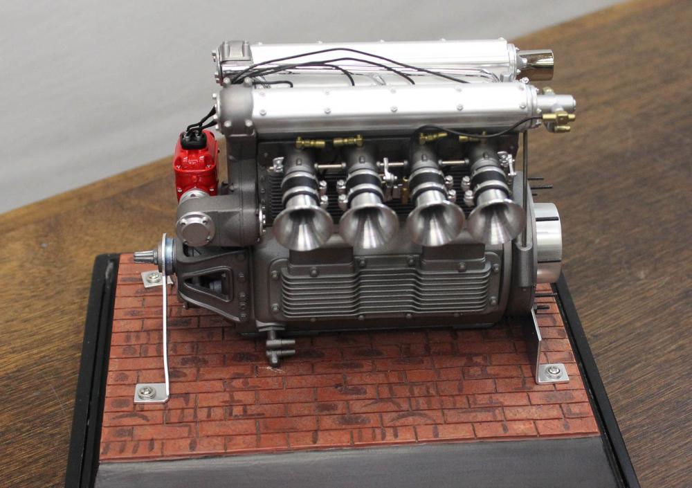 GMP 2000 SCALE MODEL OFFENHAUSER