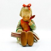 GOEBEL HUMMEL FIGURINE, BOOKWO