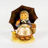 GOEBEL HUMMEL FIGURINE EXCLUSI