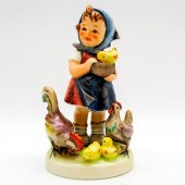 GOEBEL HUMMEL FIGURINE, FEEDIN