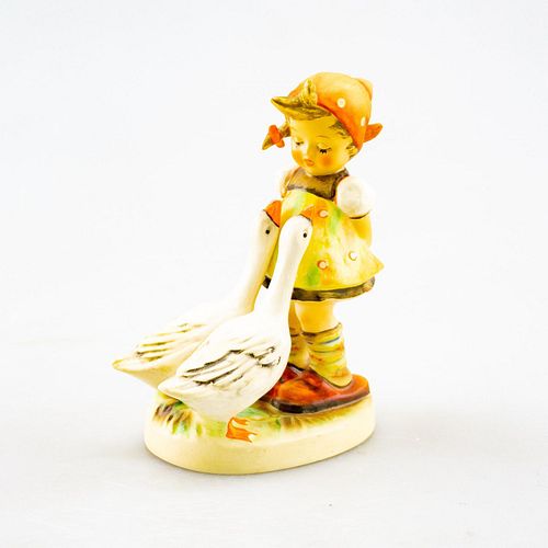 GOEBEL HUMMEL FIGURINE, GOOSE