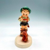 GOEBEL HUMMEL FIGURINE, SENSIT