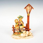 GOEBEL HUMMEL FIGURINE, WAYSID