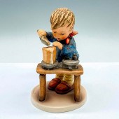GOEBEL HUMMEL PORCELAIN FIGURI