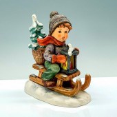 GOEBEL HUMMEL PORCELAIN FIGURI