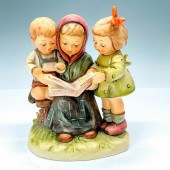GOEBEL HUMMEL PORCELAIN FIGURI